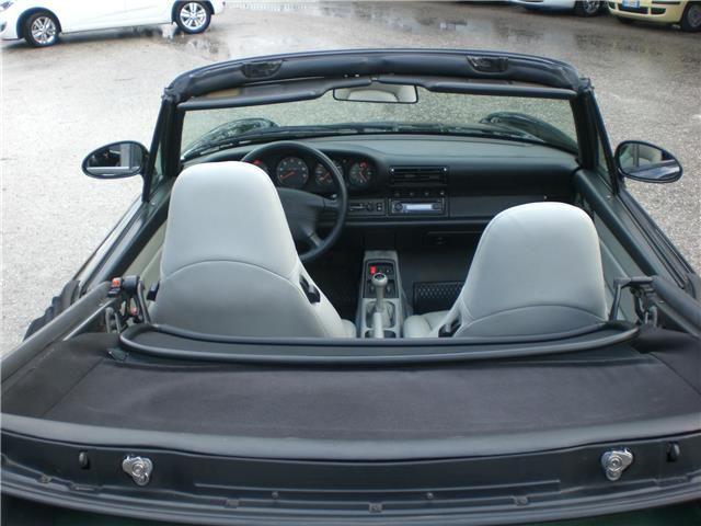 PORSCHE 911 CARRERA 4 993 CABRIOLET