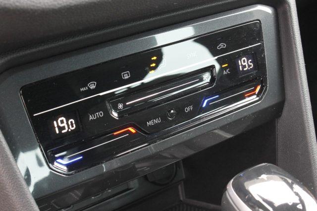 VOLKSWAGEN Tiguan 1.5 TSI 150CV DSG IQ.LIGHT R-Line Unicoprop.