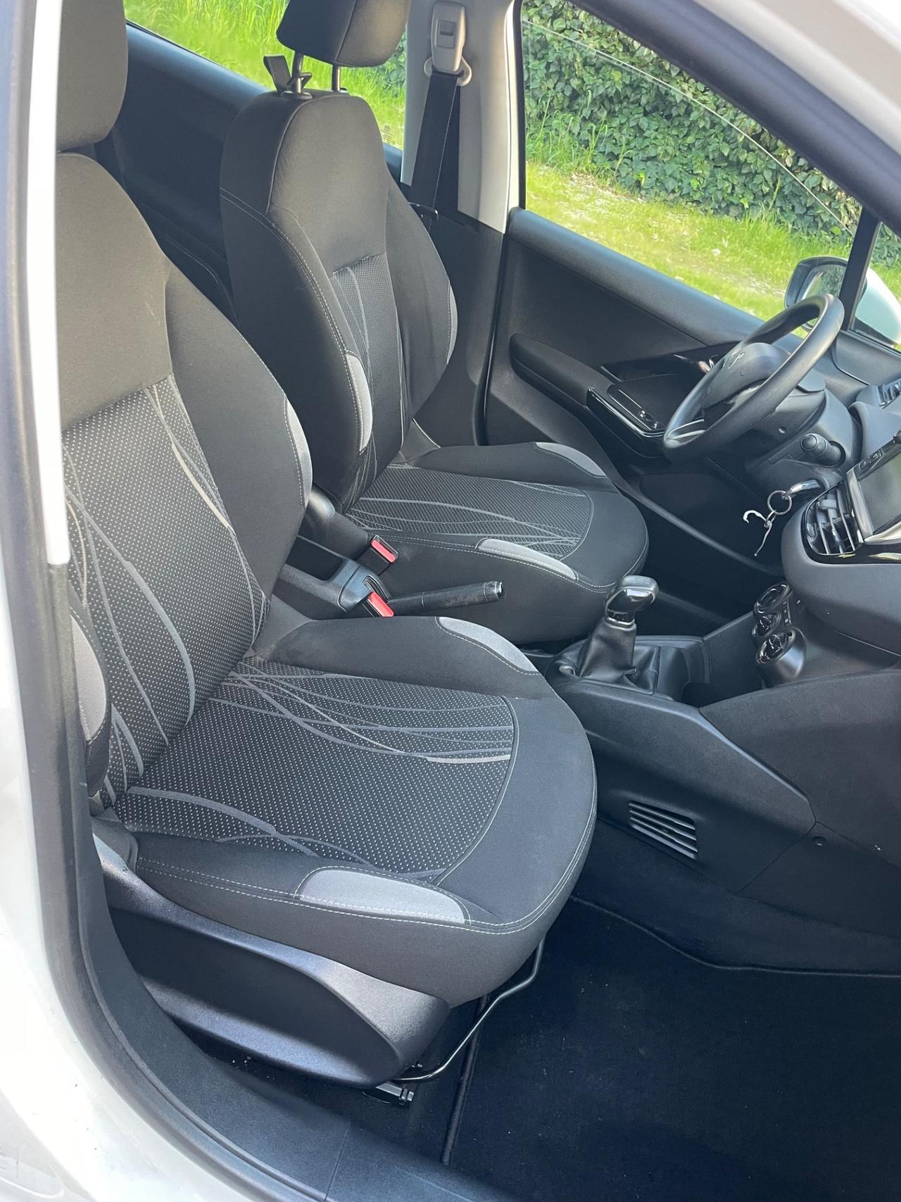 Peugeot 208 1.2 VTi 82 CV 5 porte Allure