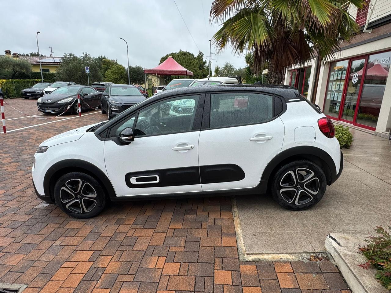 CITROEN C3 1.2 PURETECH AZIENDALE PREZZO € 13.490,00
