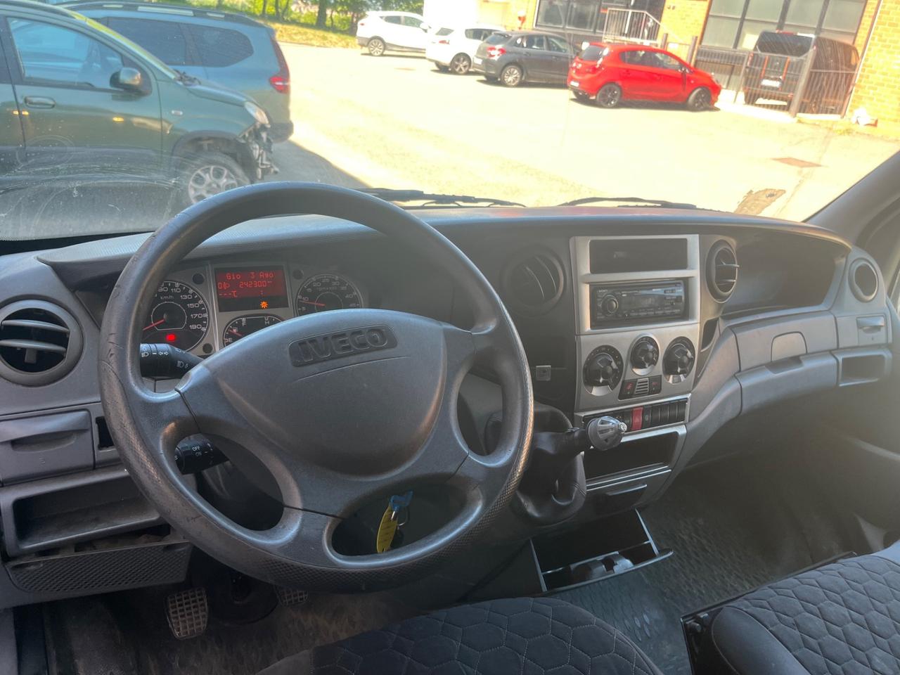 IVECO DAILY 2011 2.3 DIESEL FURGONATO 244.00 KM