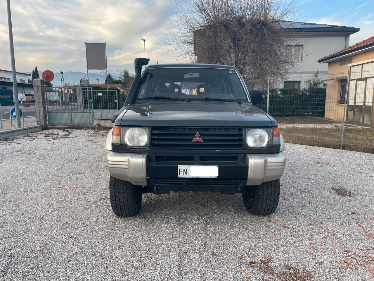 Mitsubishi Pajero 7 POSTI