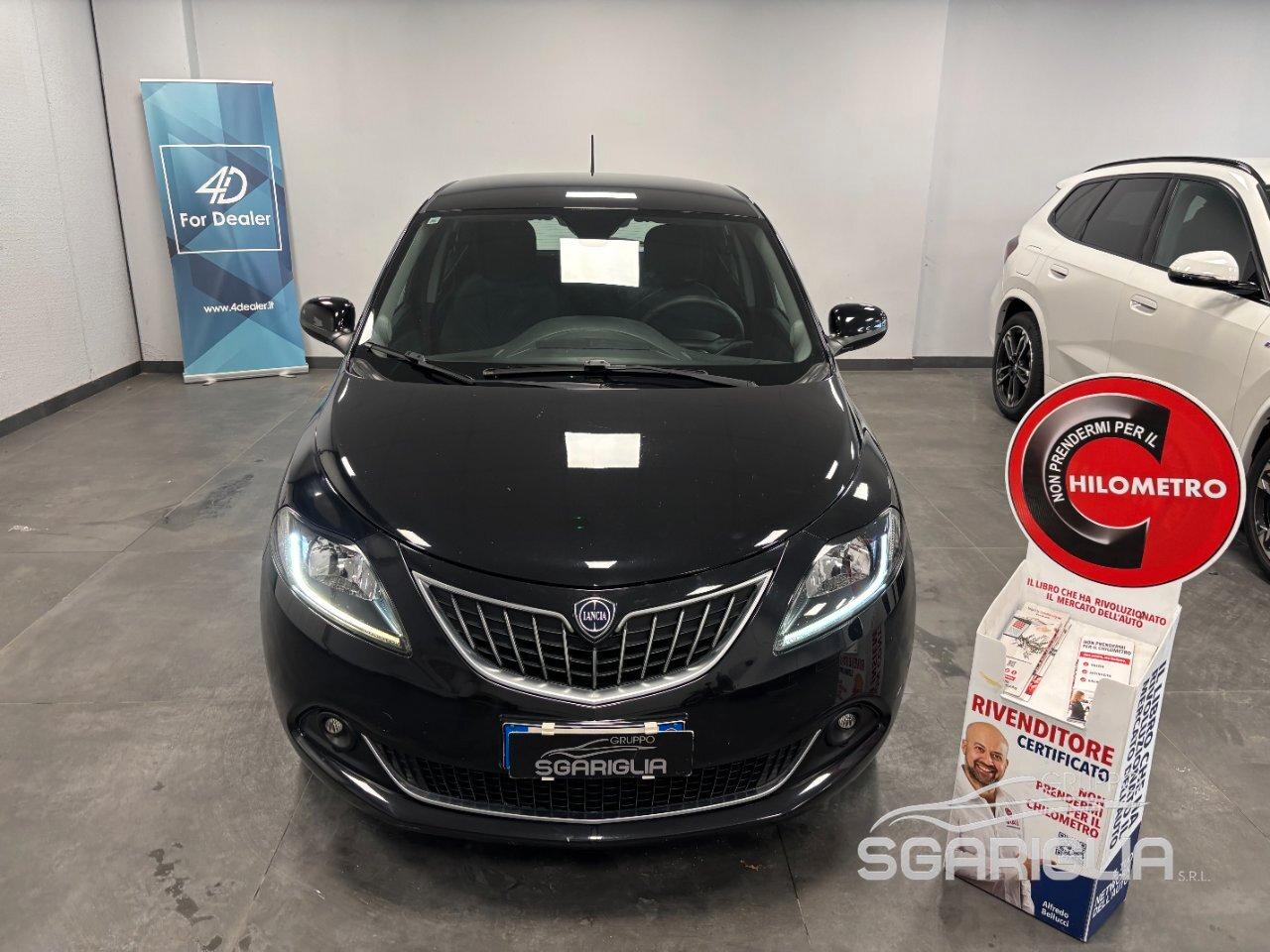 Lancia Ypsilon 1.0 Benzina Hybrid Ecochic Gold 5 Porte