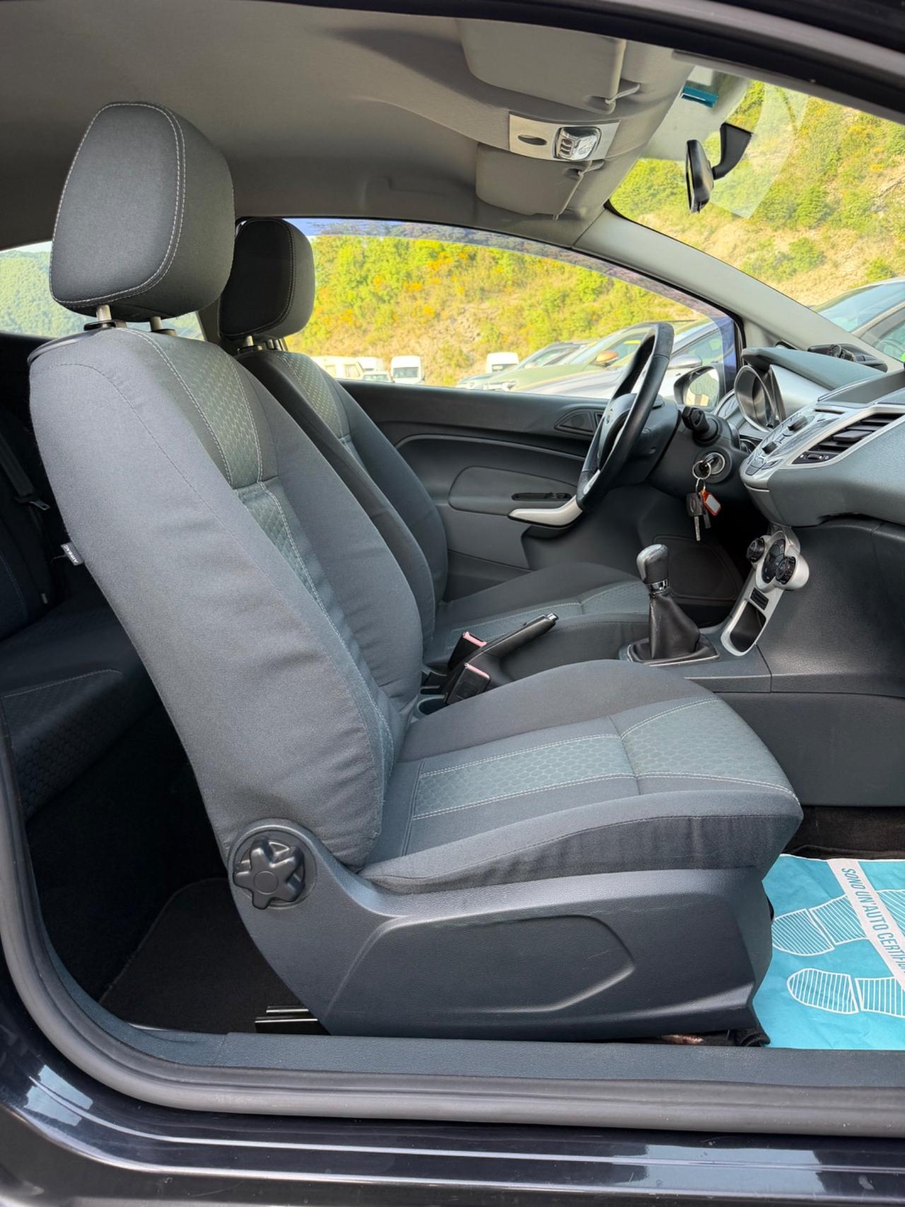 Ford Fiesta 1.4 TDCi 68CV - NEOPATENTATI