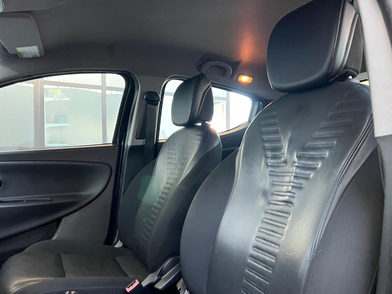 Lancia Ypsilon 1.2 69 CV 5 porte GPL PLATINUM