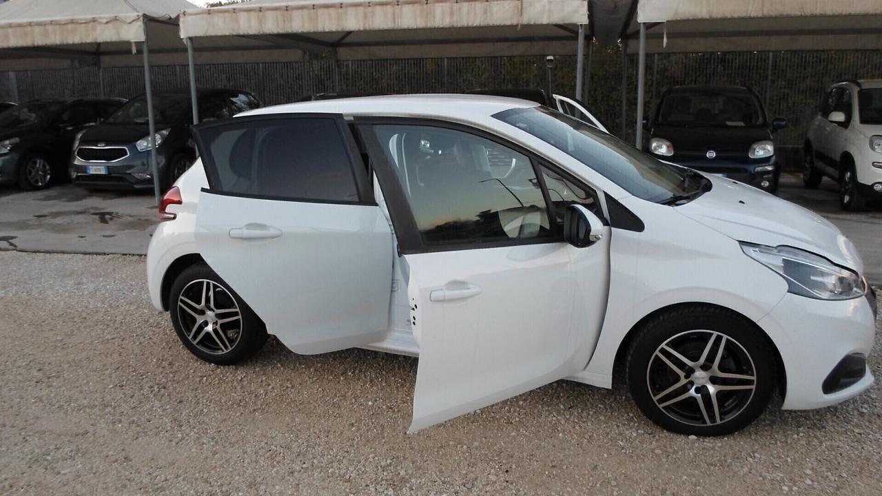 Peugeot 208 BlueHDi 75 5 porte Active