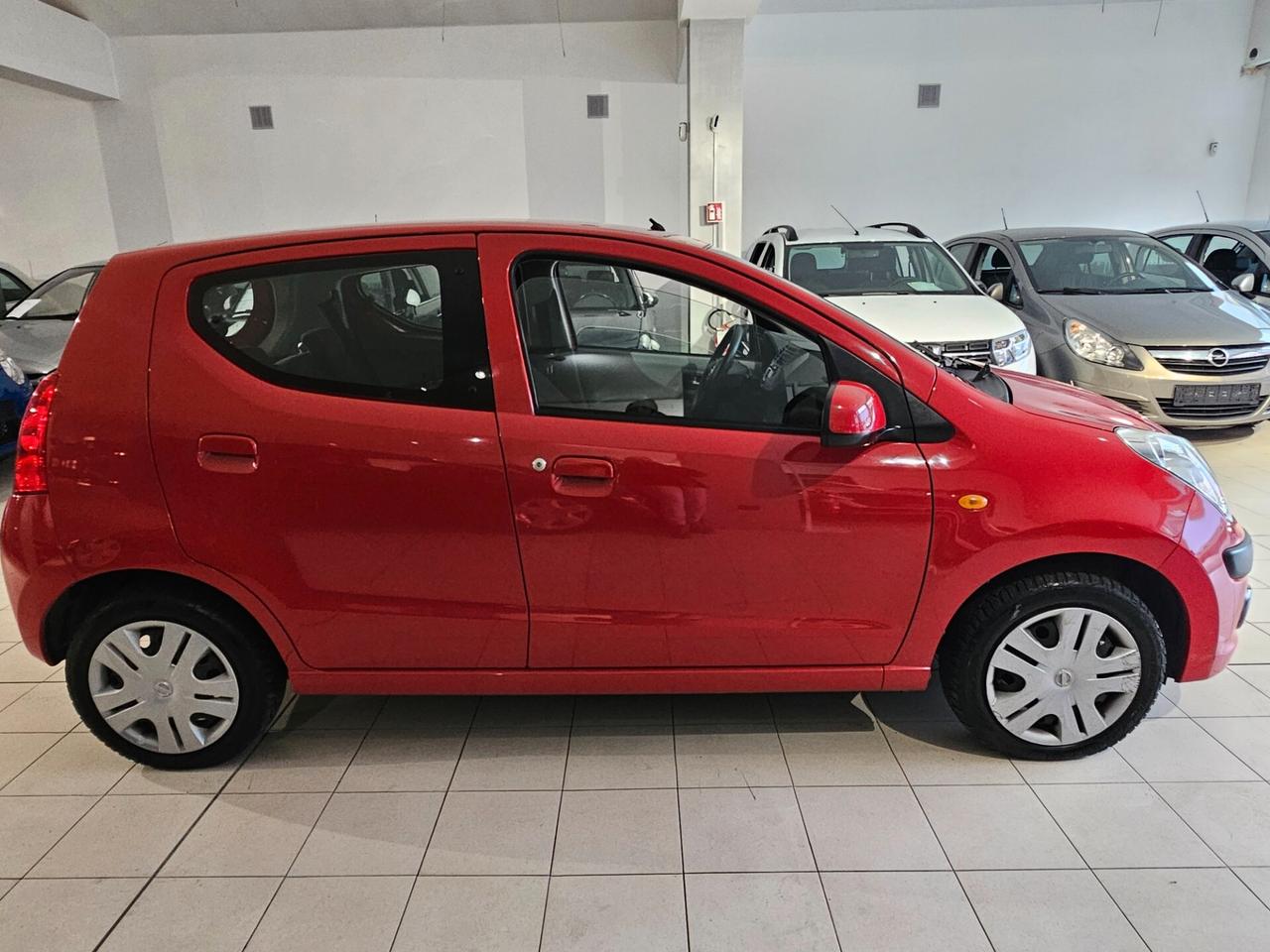 Nissan Pixo 1.0 5 porte Look IDONEA PER NEOPATENTATI