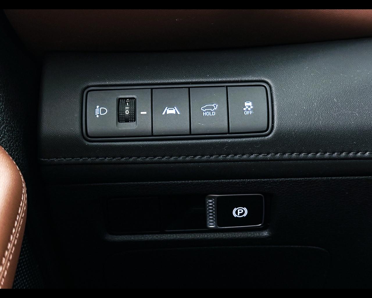 HYUNDAI Santa Fe 4ªs 18-24 - Santa Fe 1.6 T-GDI HEV 4WD AT 7 posti 2