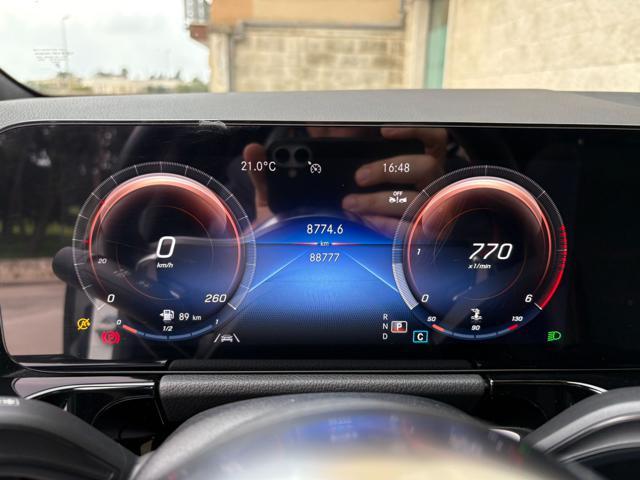 MERCEDES-BENZ GLA 200 d Automatic Premium Amg TETTO-PACK NIGHT