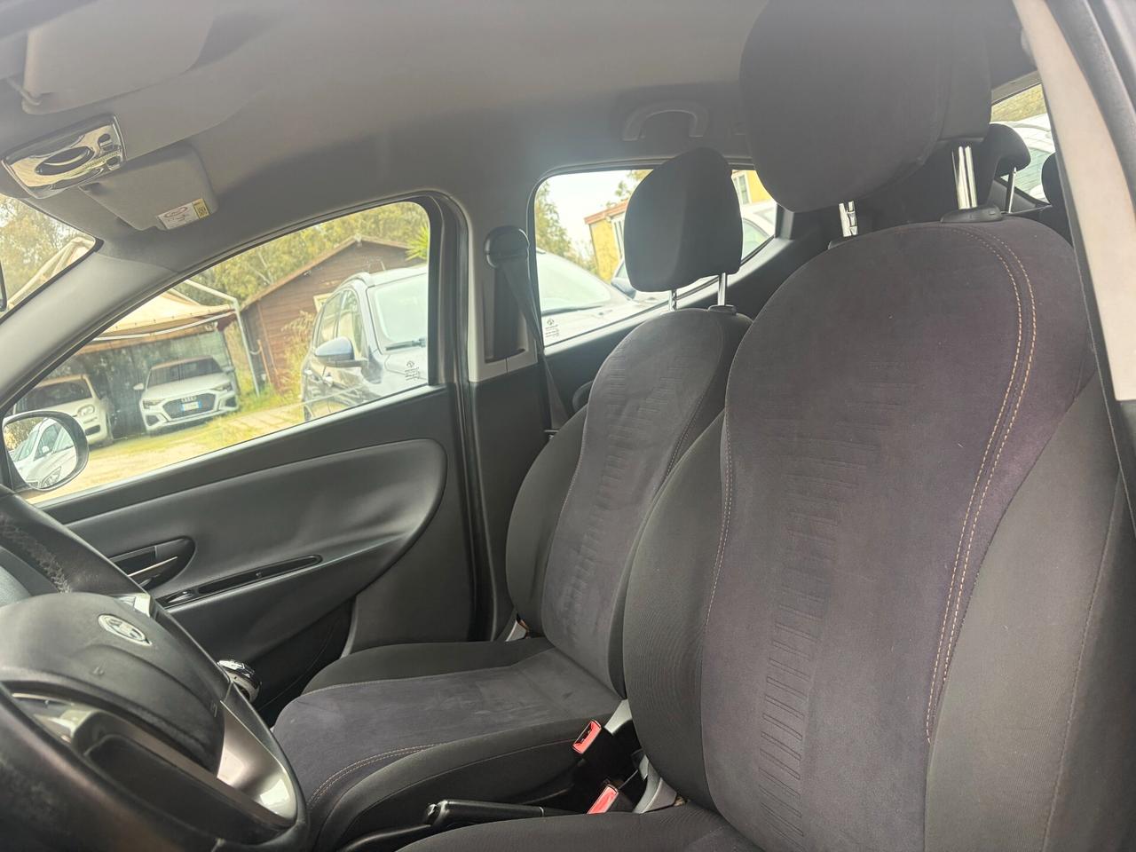 LANCIA YPSILON 1.3 MJT 95CV ANNO 2015 105.000 KM