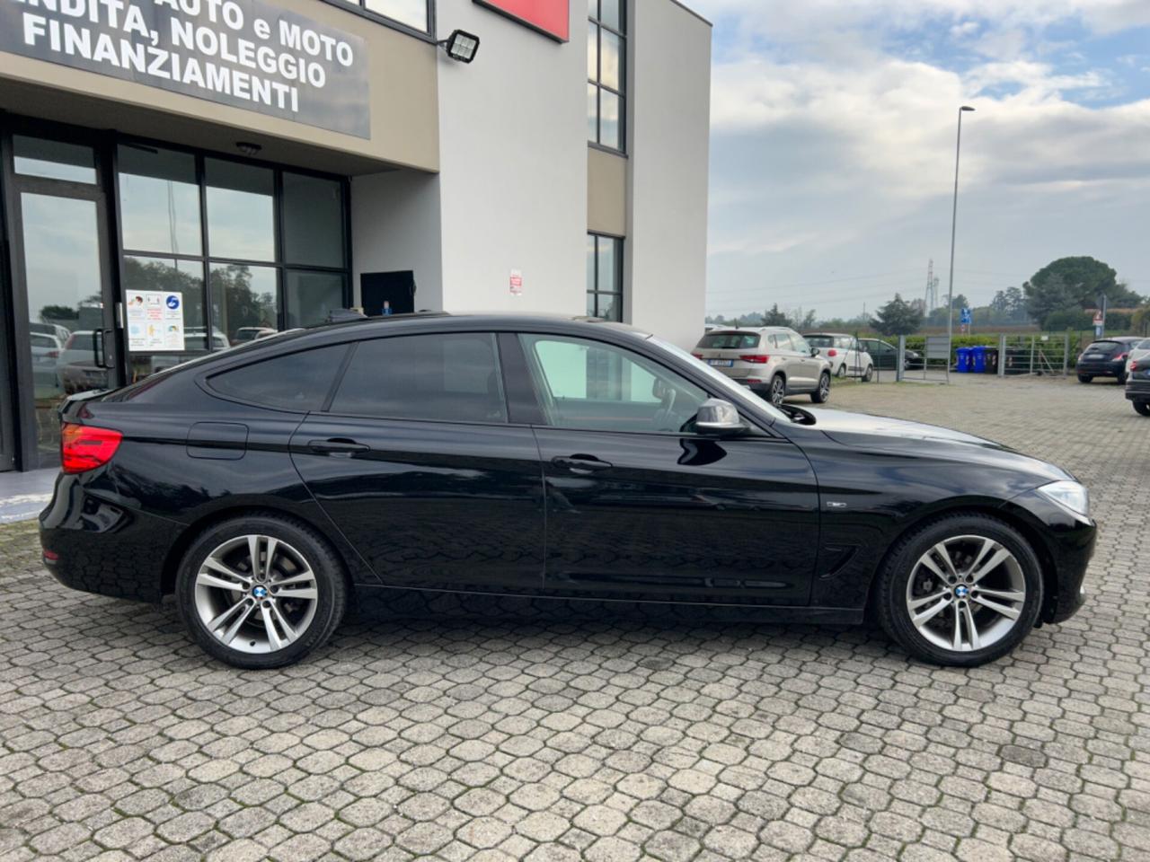 Bmw 318d Gran Turismo Sport |VETRI PRIVACY| LED