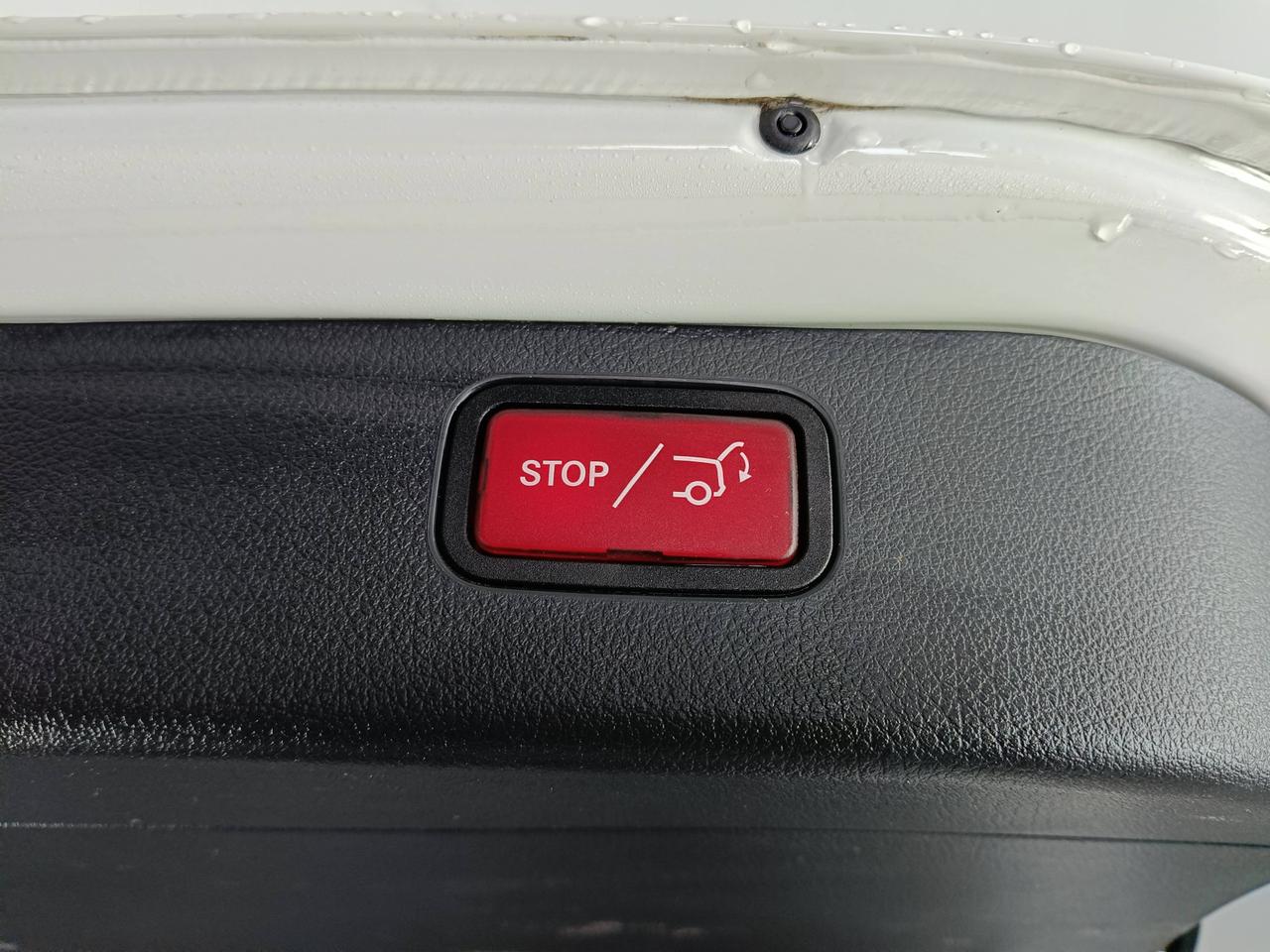 Mercedes-Benz Classe C-S206 SW 2021 - C SW 220 d mhev AMG Line Premium 4matic 197cv auto