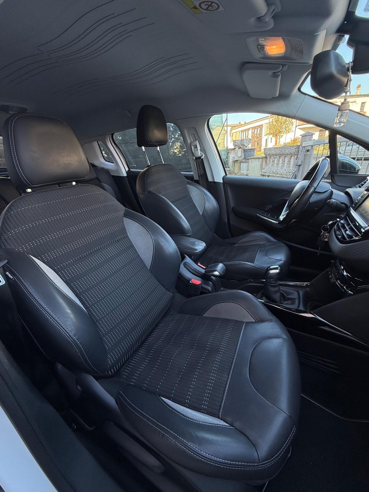 PEUGEOT 2008 1.2 BENZINA POCHI KM EURO6b 2016