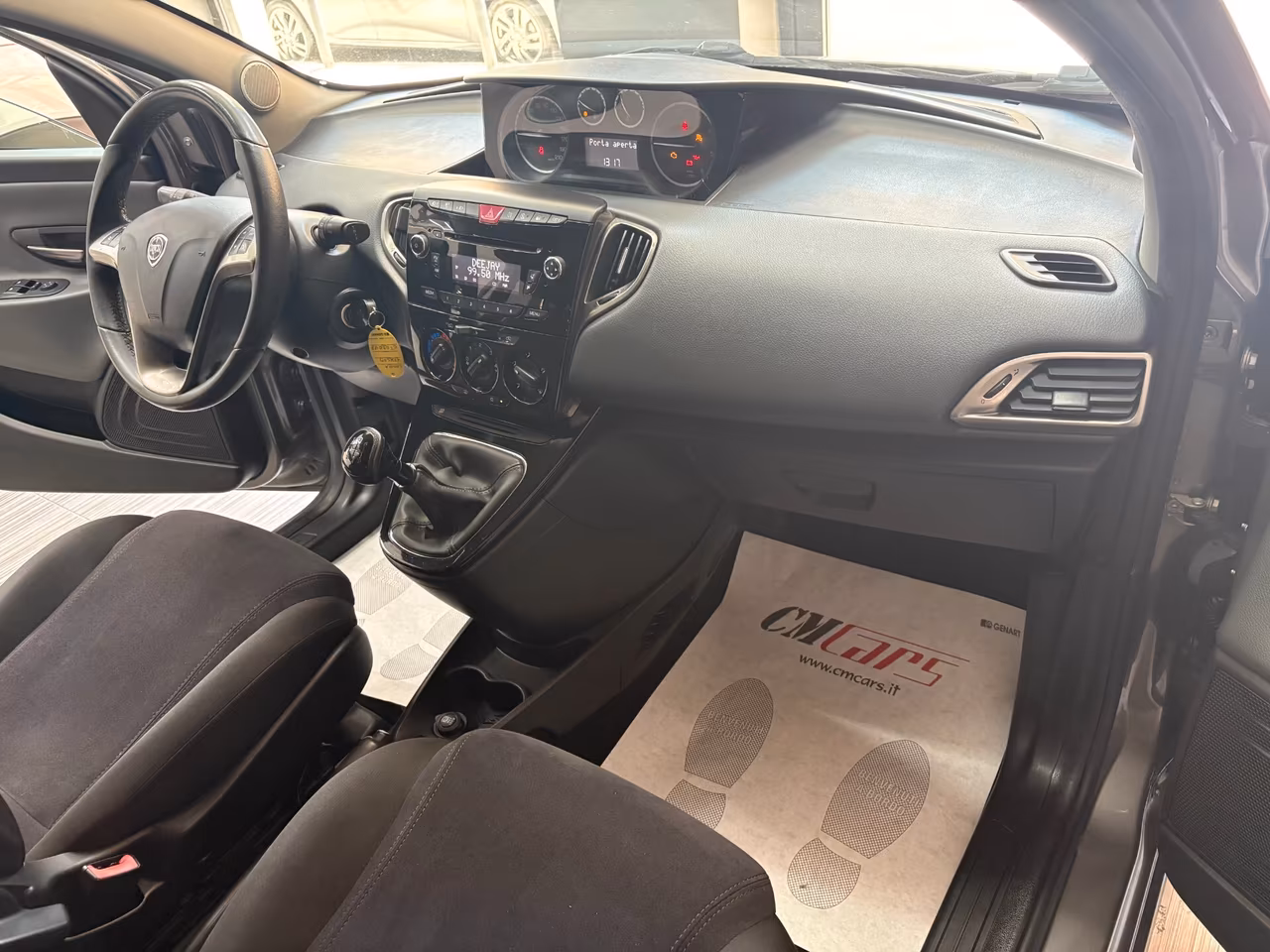 Lancia Ypsilon 1.3 MJT 95cv Gold ITALIANA Euro5