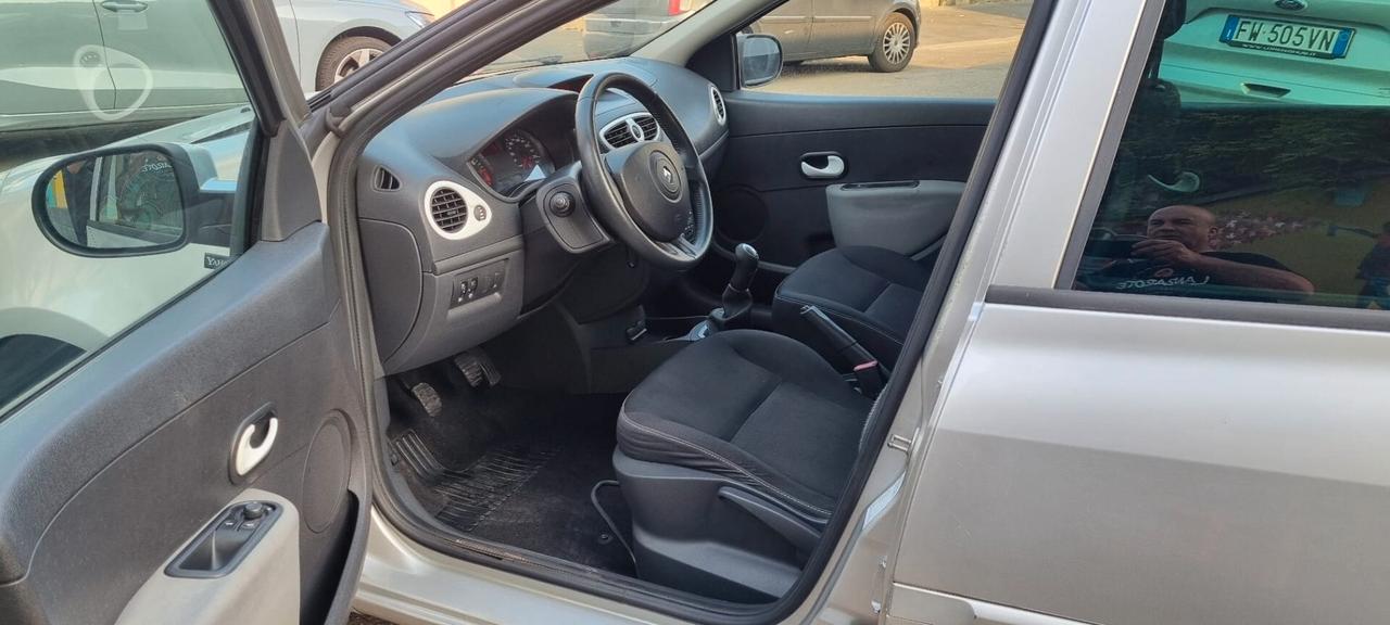Renault Clio 1.2 16V 5 porte Yahoo