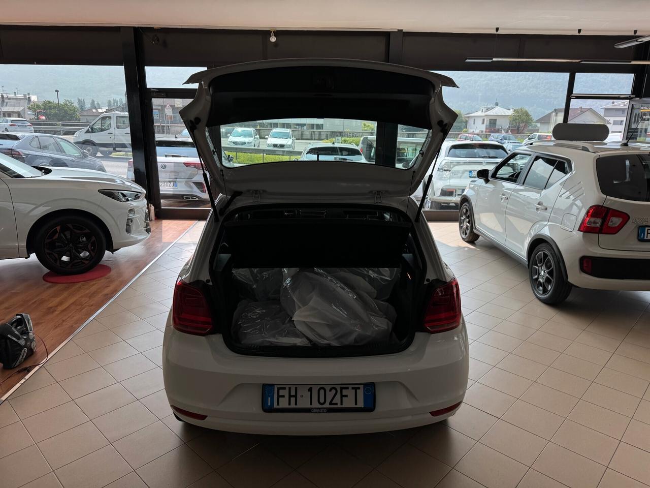 VOLKSWAGEN POLO 1.4cc 75CV TDI NEOPATENTATI