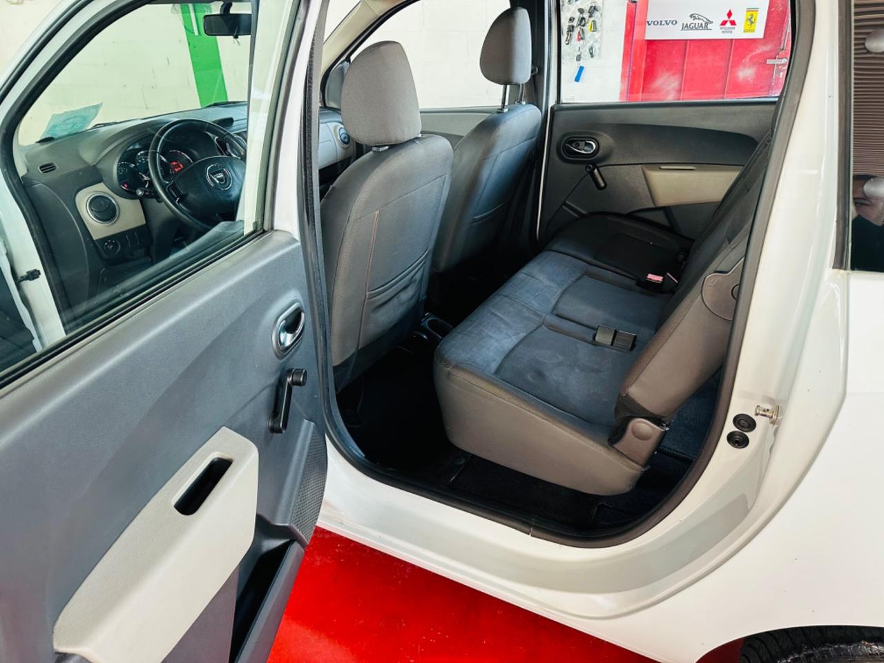 Dacia Lodgy 1.5 dCi 110CV 6Marce Lauréate