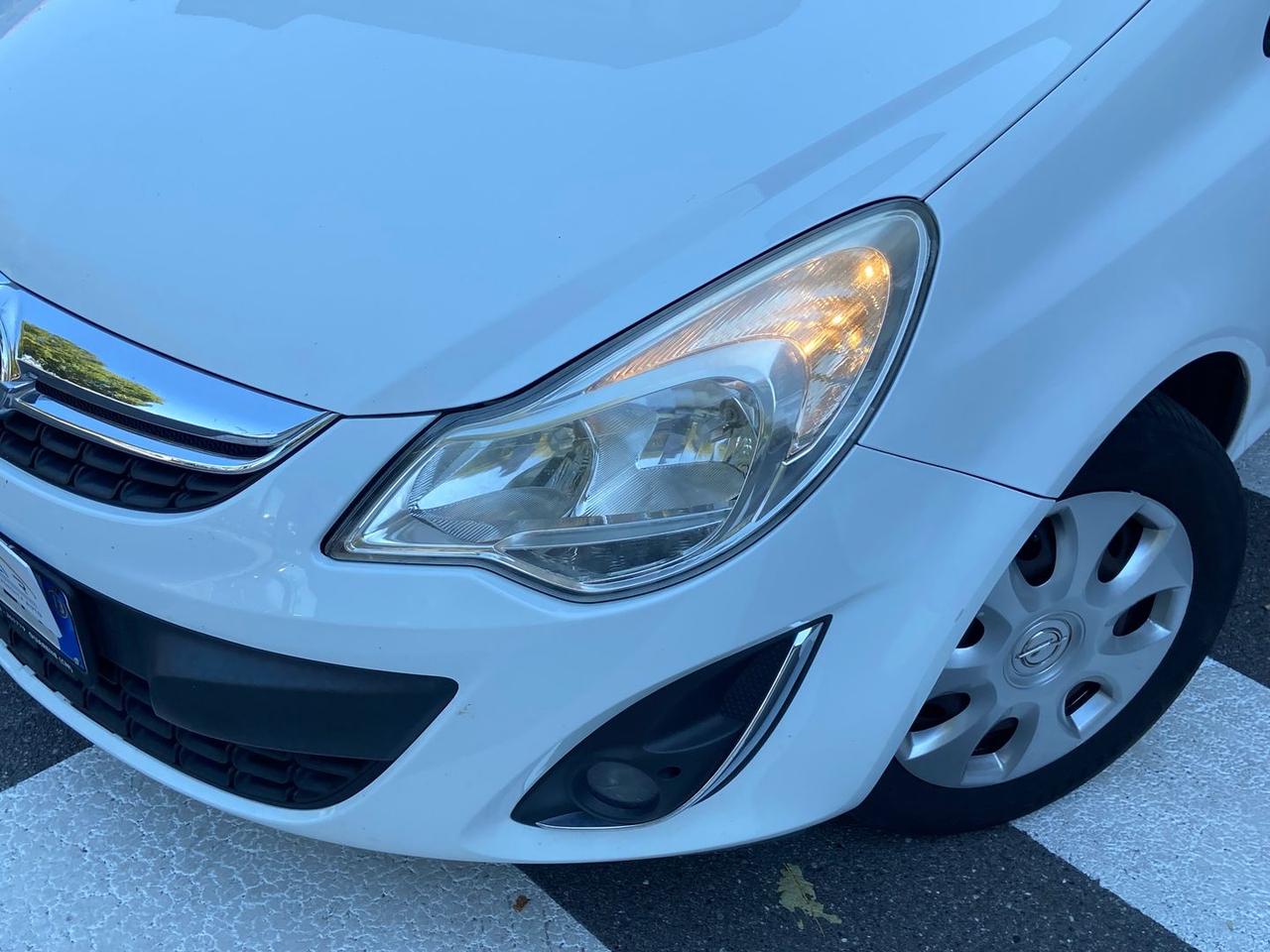 Opel Corsa Edition 1.2 Eco FLEX #11856