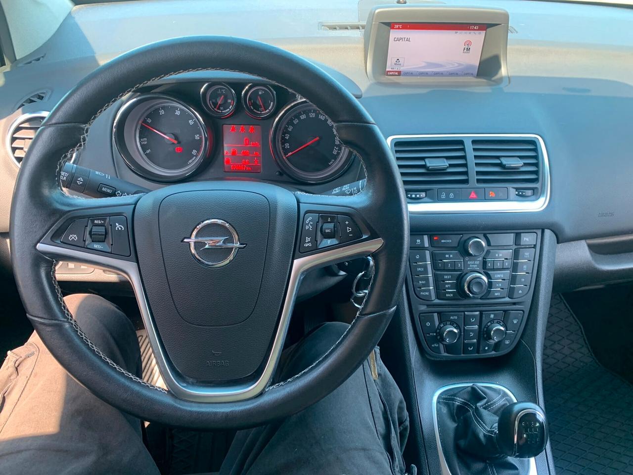 Opel Meriva-tdi 1600 cc-70000 km- anno 2016-neo patentati-cosmo full optional-tagliandata- molto bella