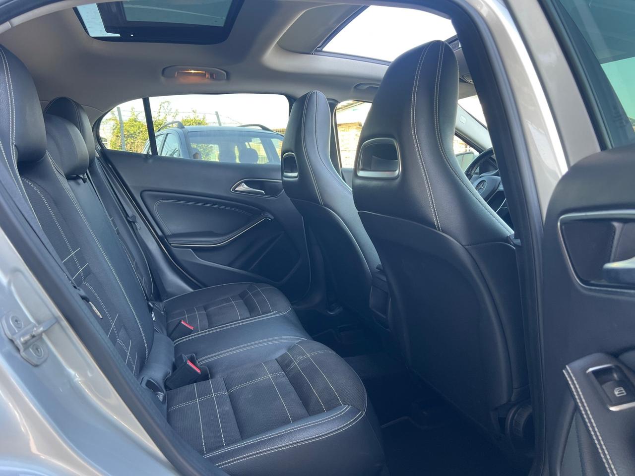 Mercedes-benz GLA 200 CDI Automatic 4Matic Sport