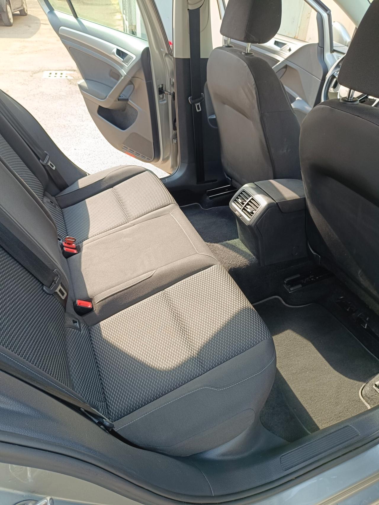 Volkswagen Golf 1.0 TSI 85 CV 5p. Trendline BlueMotion Technology