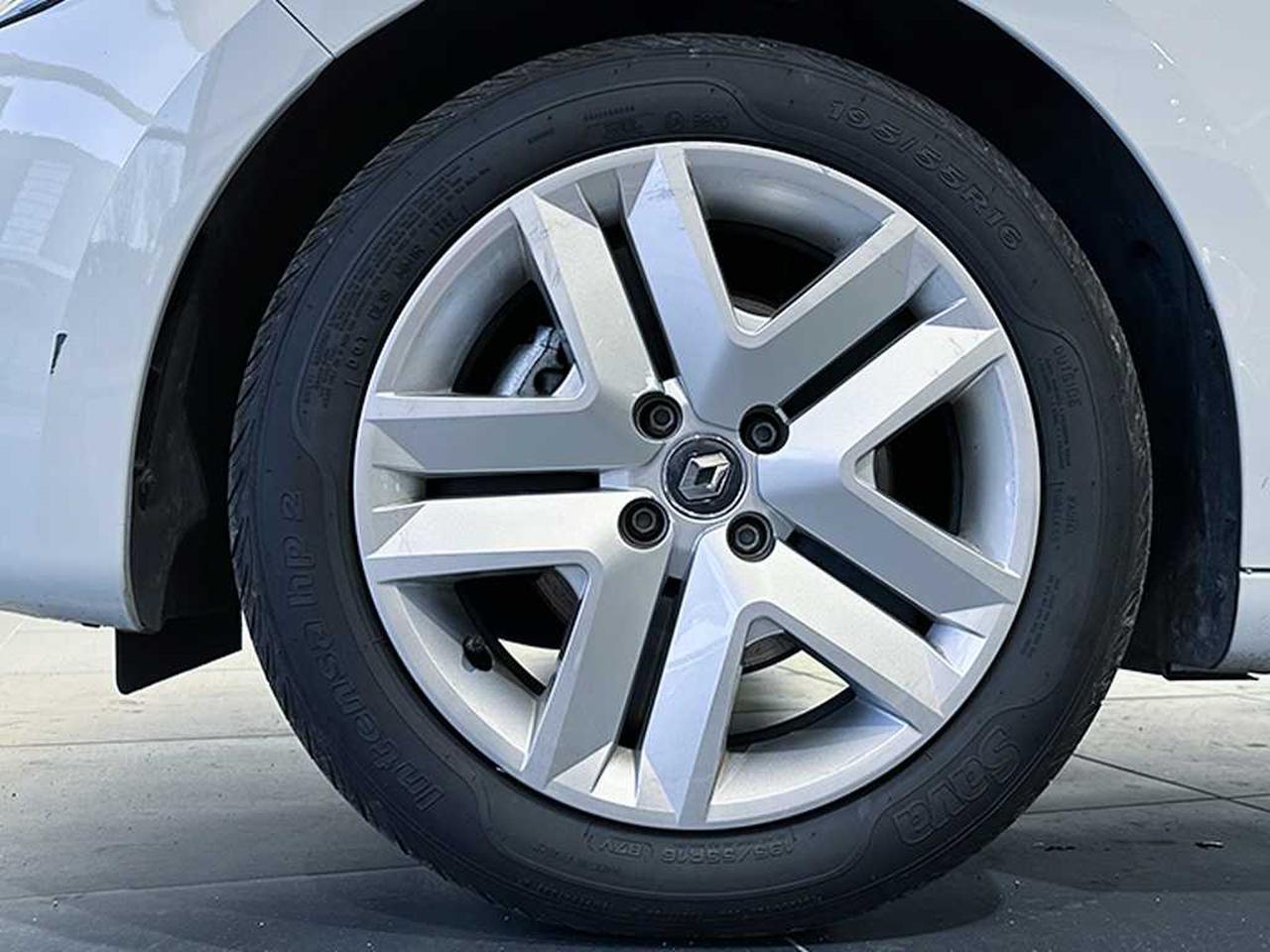 Renault Clio 1.6 e-tech full hybrid equilibre 145cv auto