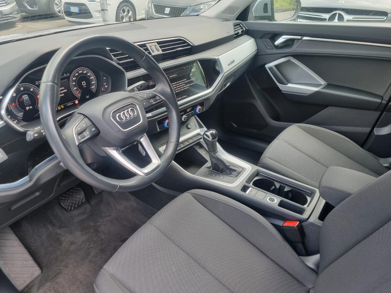 Audi Q3 35 TDI S tronic Business Advanced