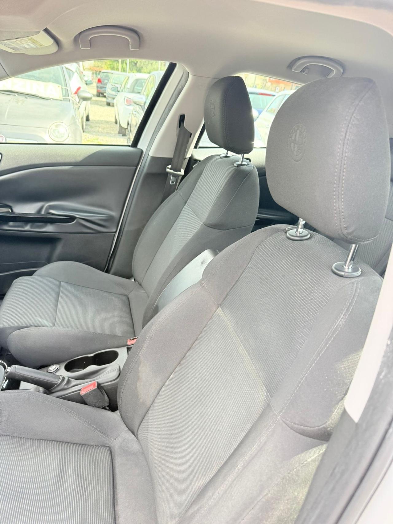 Alfa Romeo Giulietta 1.6 JTDm-2 105 CV Distinctive