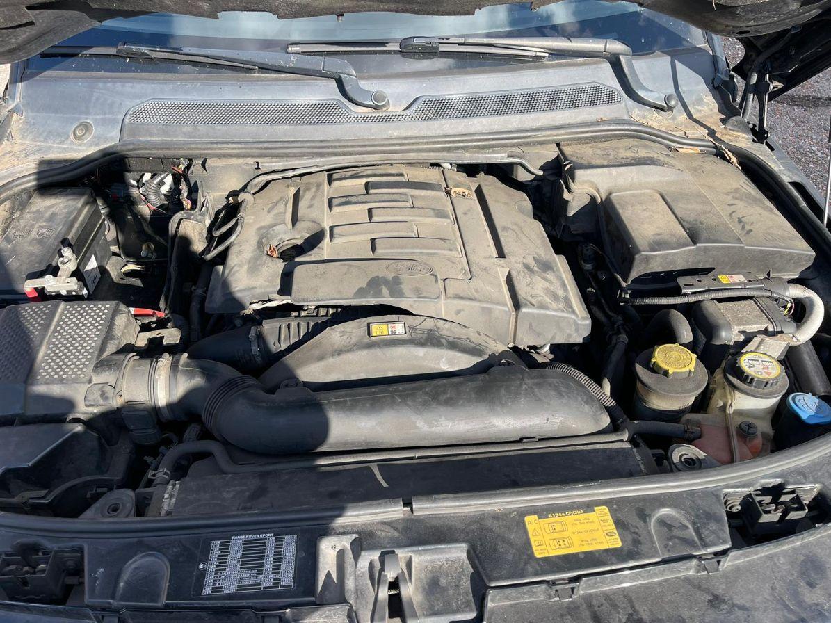 Land Rover Range Rover Sport 2.7 tdV6 HSE auto LEGGI