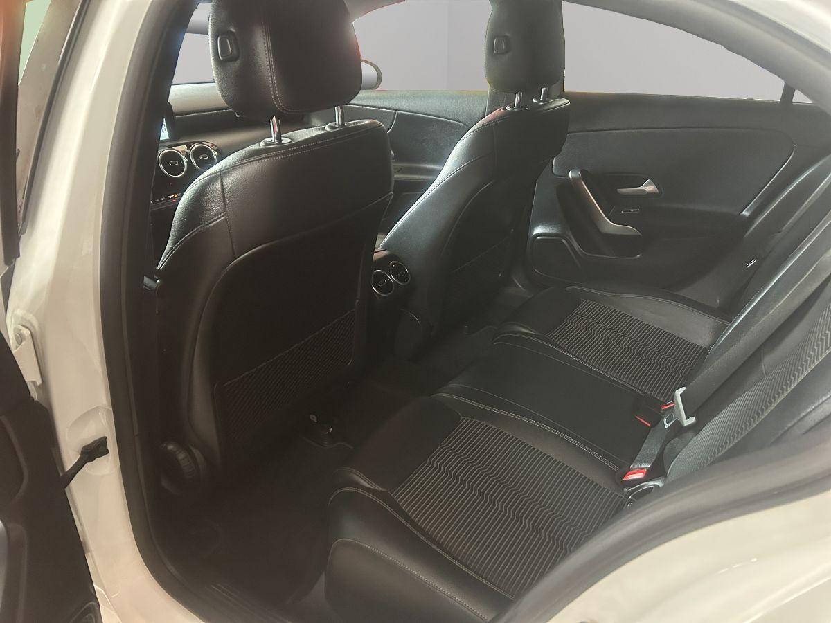 MERCEDES - Classe A - A 180 d 115cv Automatic Premium AMG