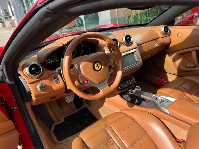 FERRARI California DCT