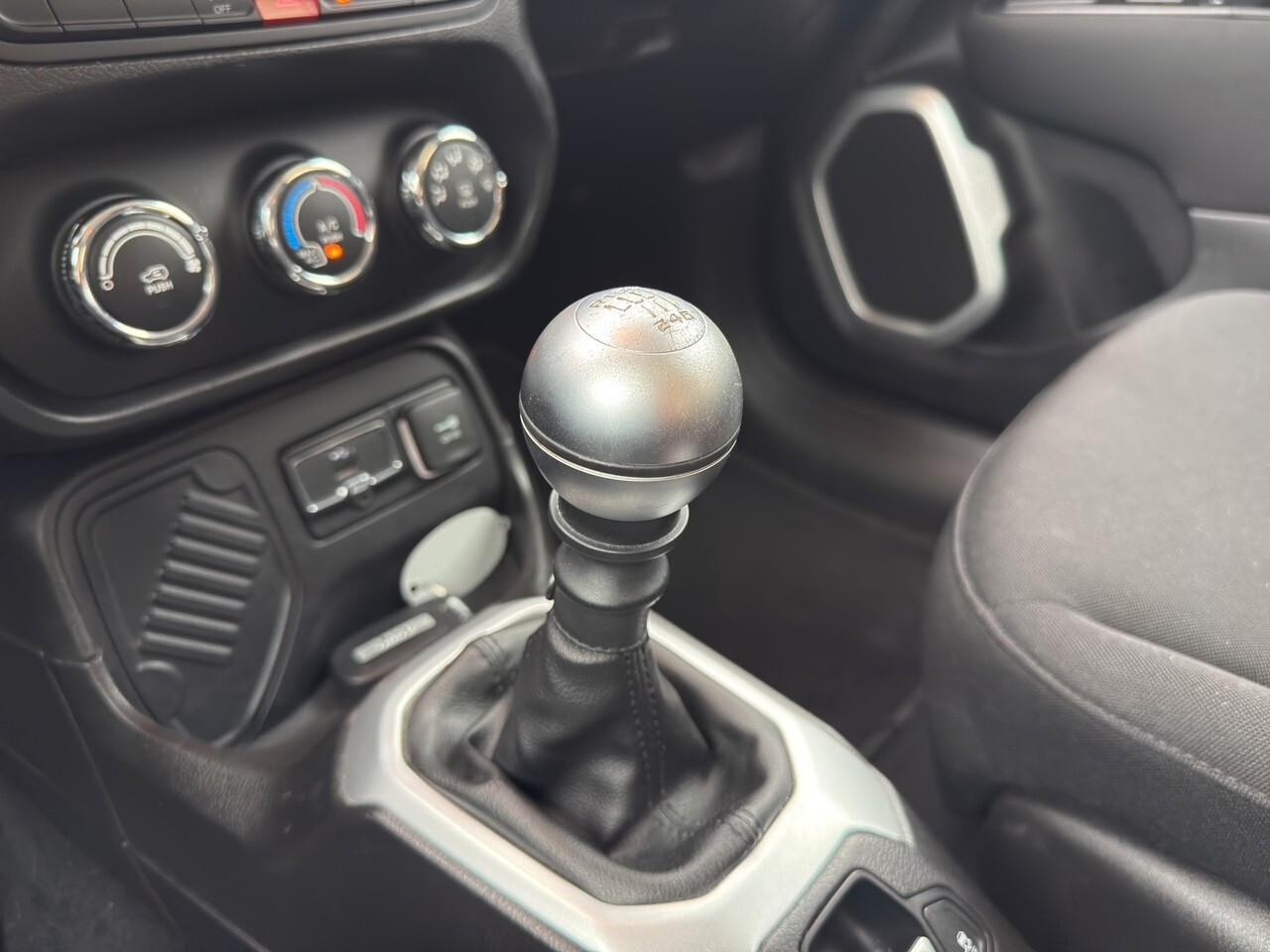 Jeep Renegade 1.6 Mjt 105 CV Business