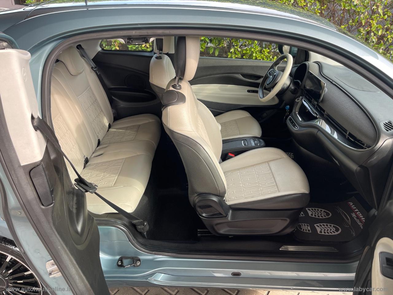 FIAT 500e 3+1 42 kWh La Prima