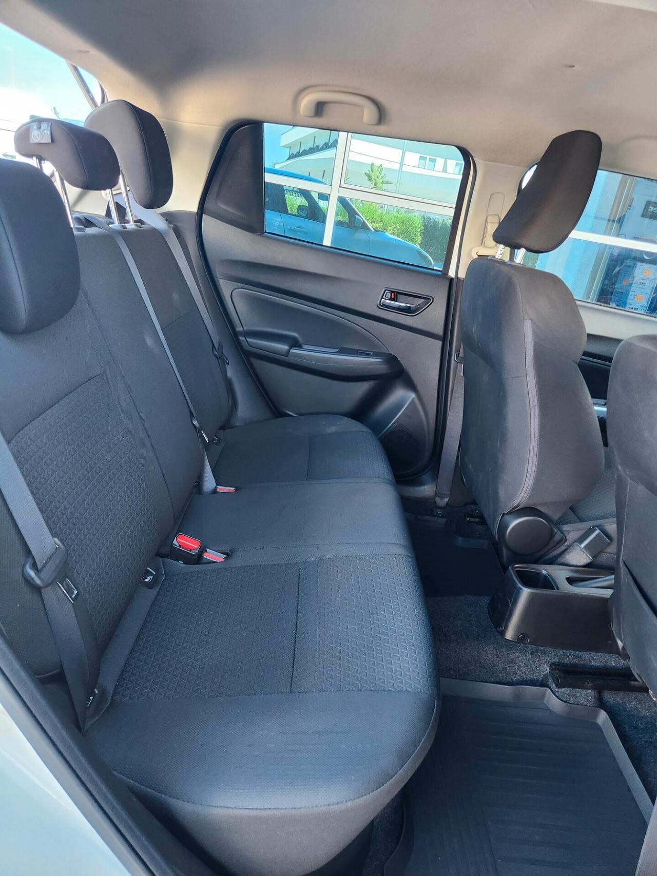 Suzuki Swift 1.2 Hybrid Top