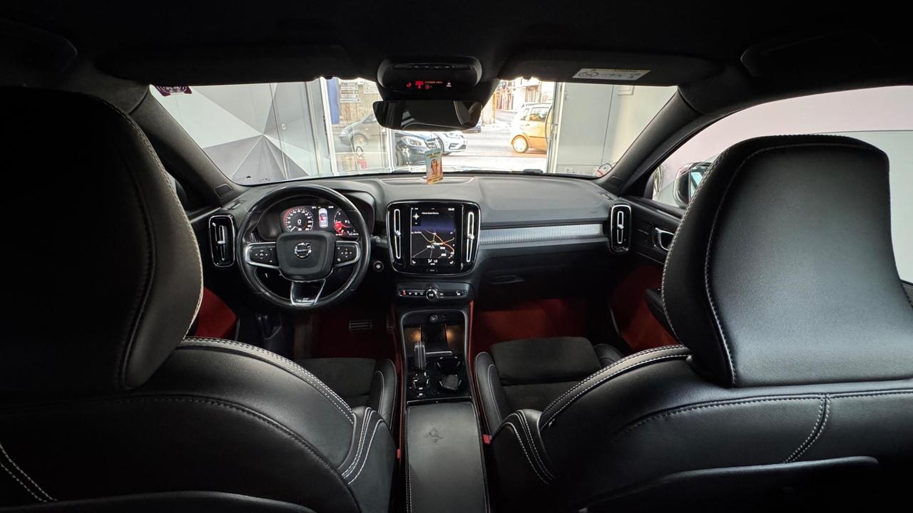 Volvo XC40 2.0 190 CvD4 AWD Geartronic R-design