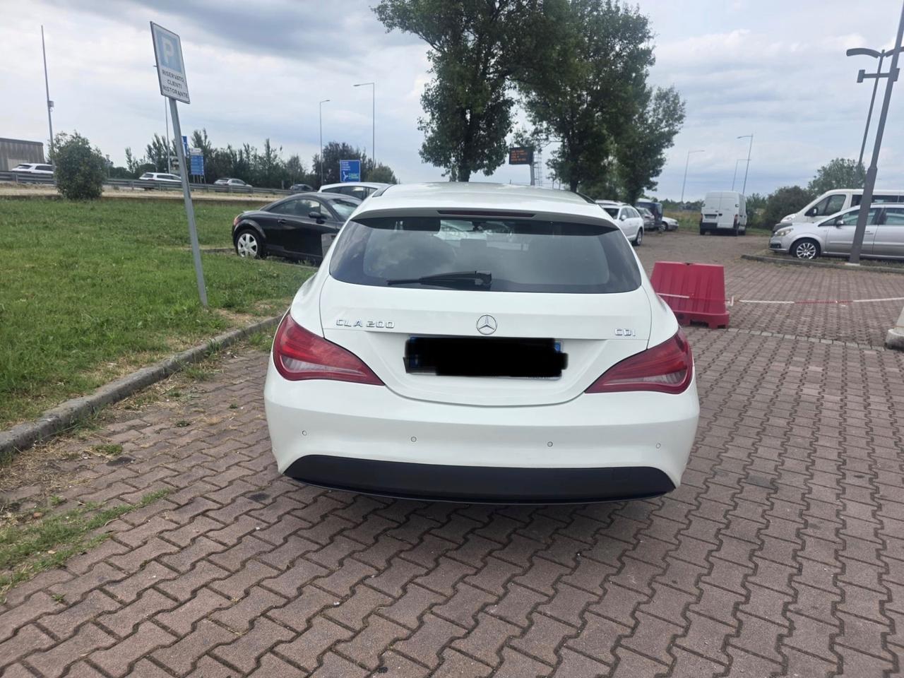 Mercedes-benz CLA 200 d S.W. Automatic Premium
