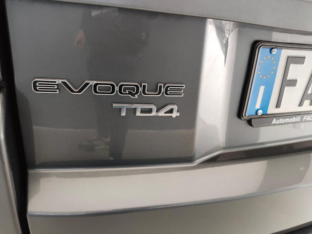 Rover Evoque 2.2 TD4 5p. Dynamic iva esposta