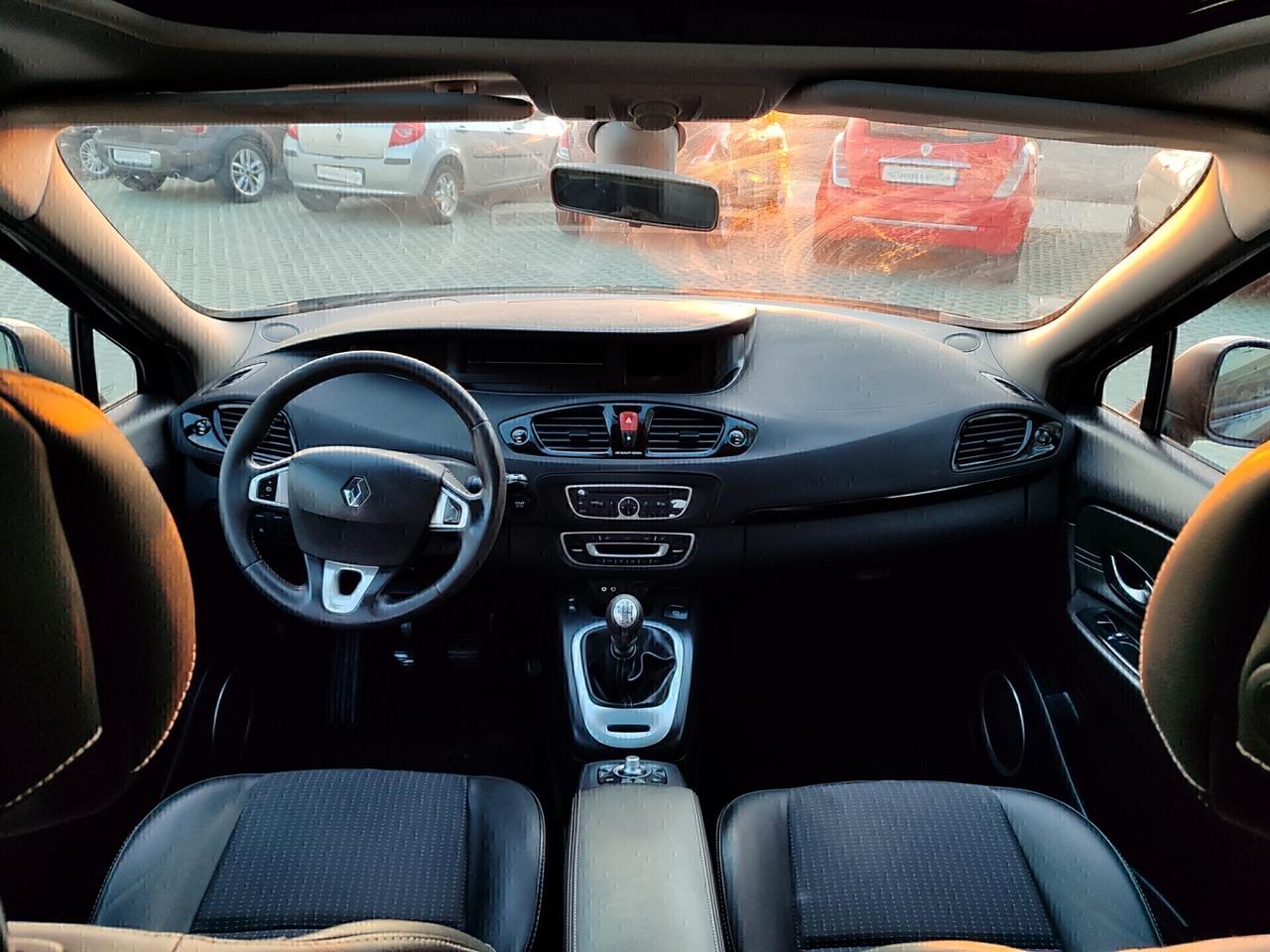 Renault Scénic 1.9 dCi~7 POSTI~09/2011