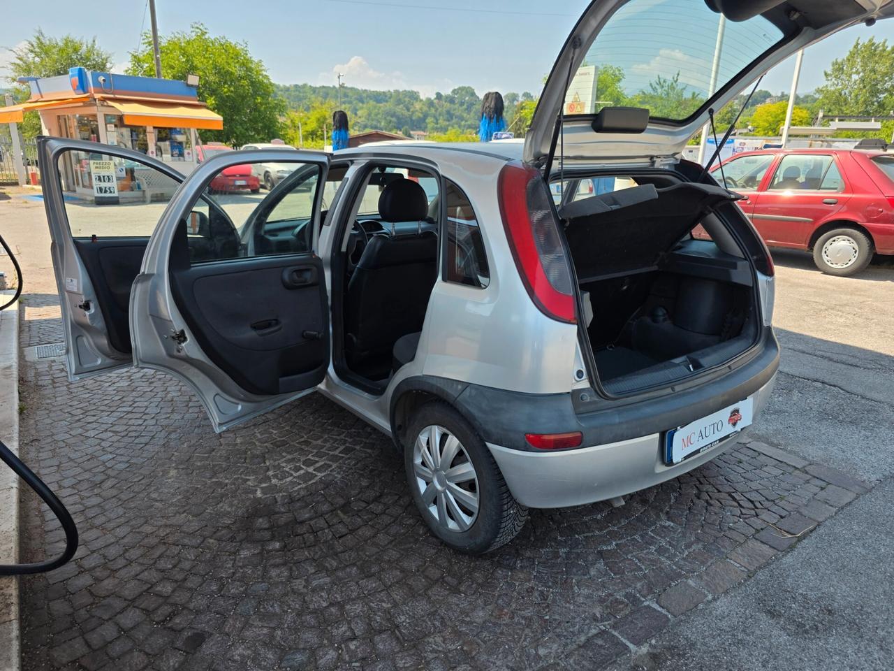 Opel Corsa 1.0i 12V cat 5 porte con 130.000km