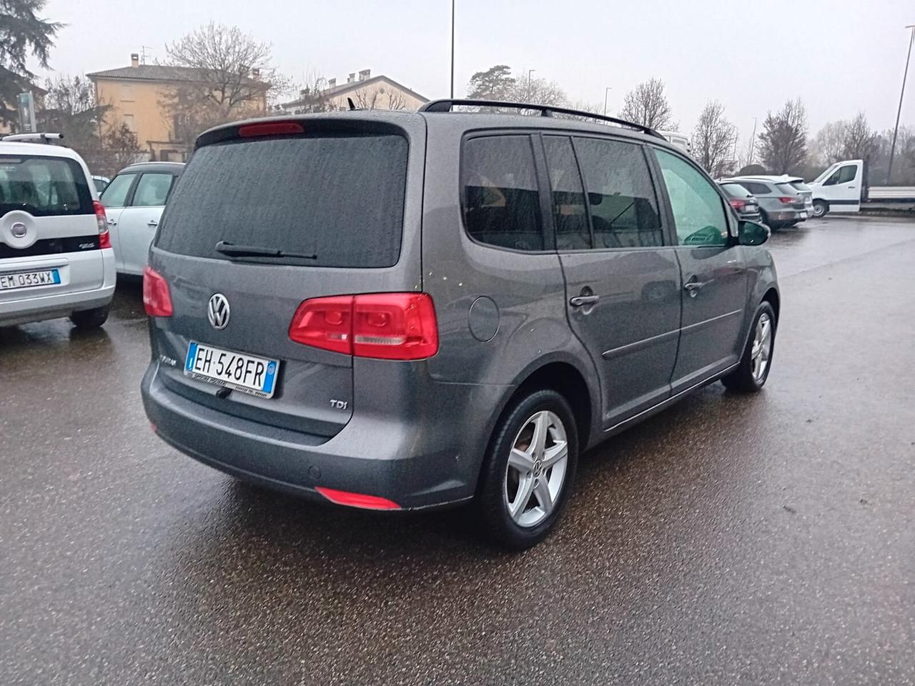 Volkswagen Touran 1.6 tdi Comfortline dsg Unicoproprietario 5 POSTI