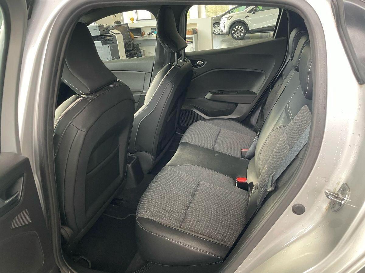 Renault Clio Full Hybrid E-Tech 140 CV 5 porte Intens