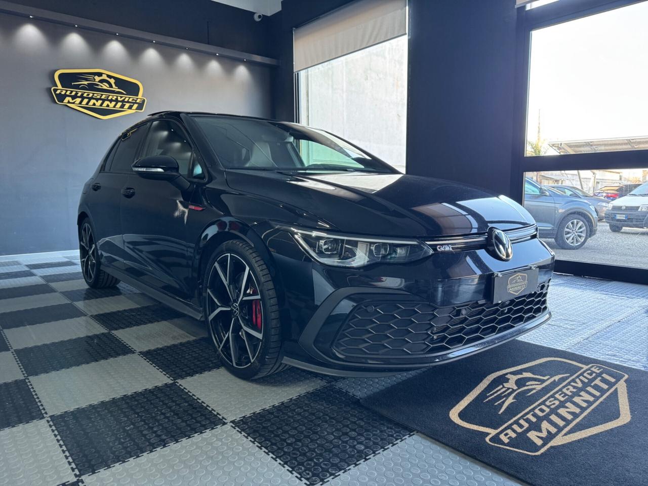 Volkswagen Golf 2.0 TSI GTI
