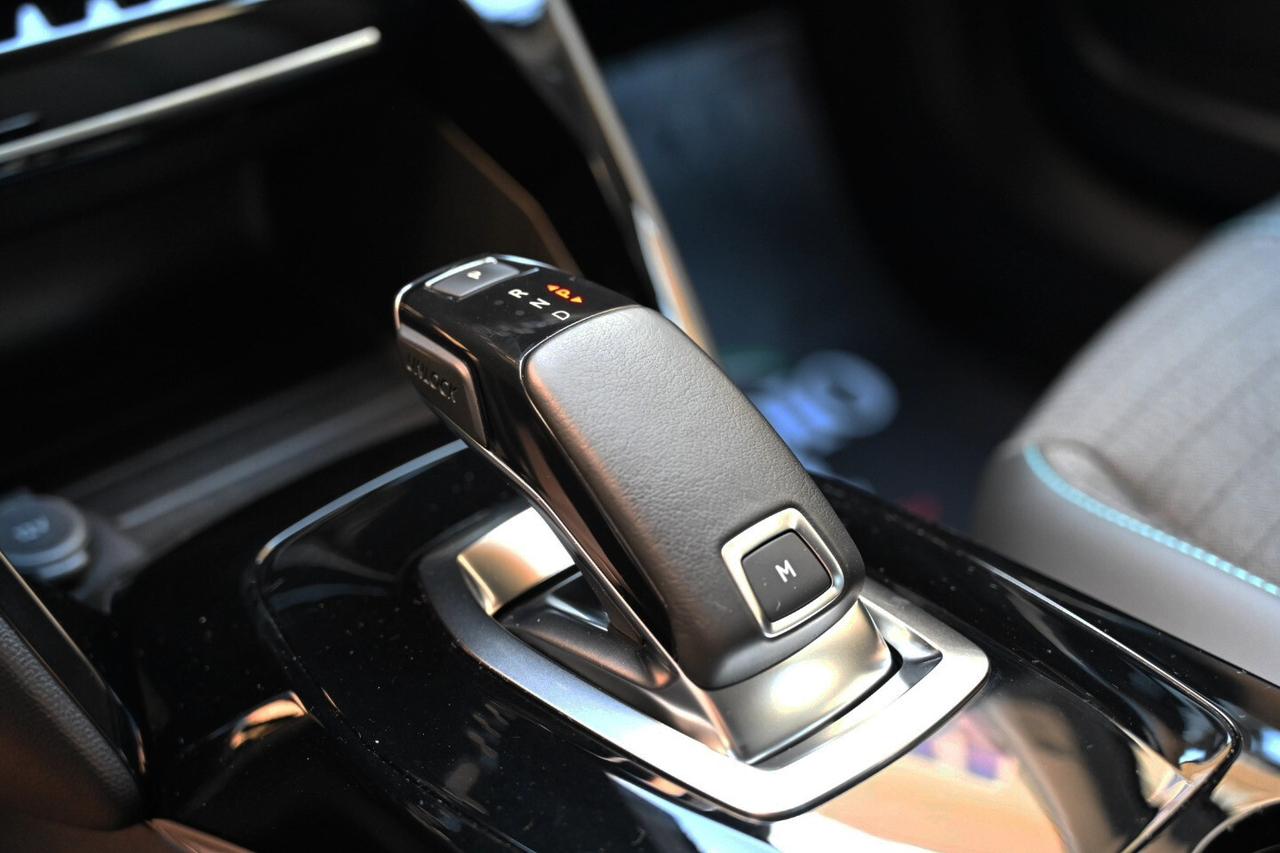 Peugeot 2008 BlueHDi 130 S&S EAT8 Allure