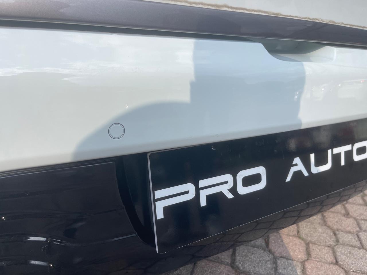Renault Clio 1.2 75CV GPL 5 porte Costume National