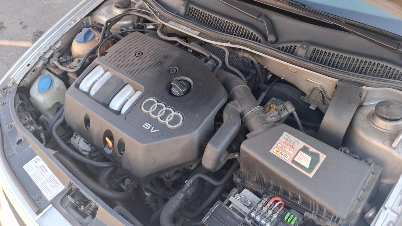 Audi A3 1.8 20V cat 3p. Ambiente