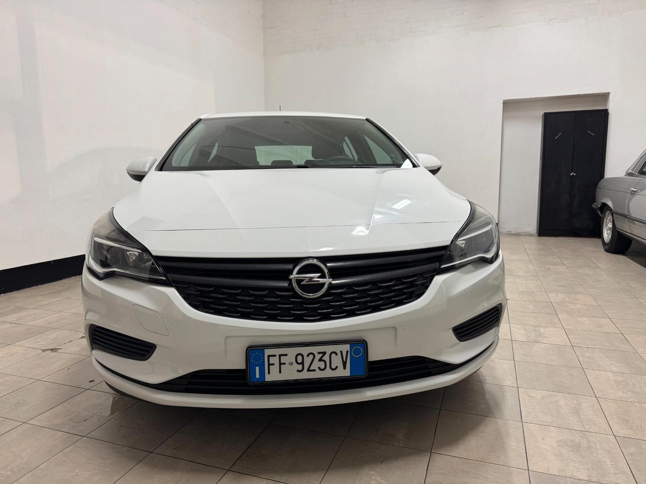 Opel Astra 2016 1.4 BENZINA Ecotec 5 porte Elective