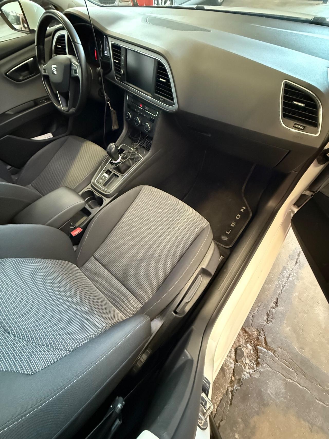 Seat Leon 1.4 TGI DSG ST Business HIGH