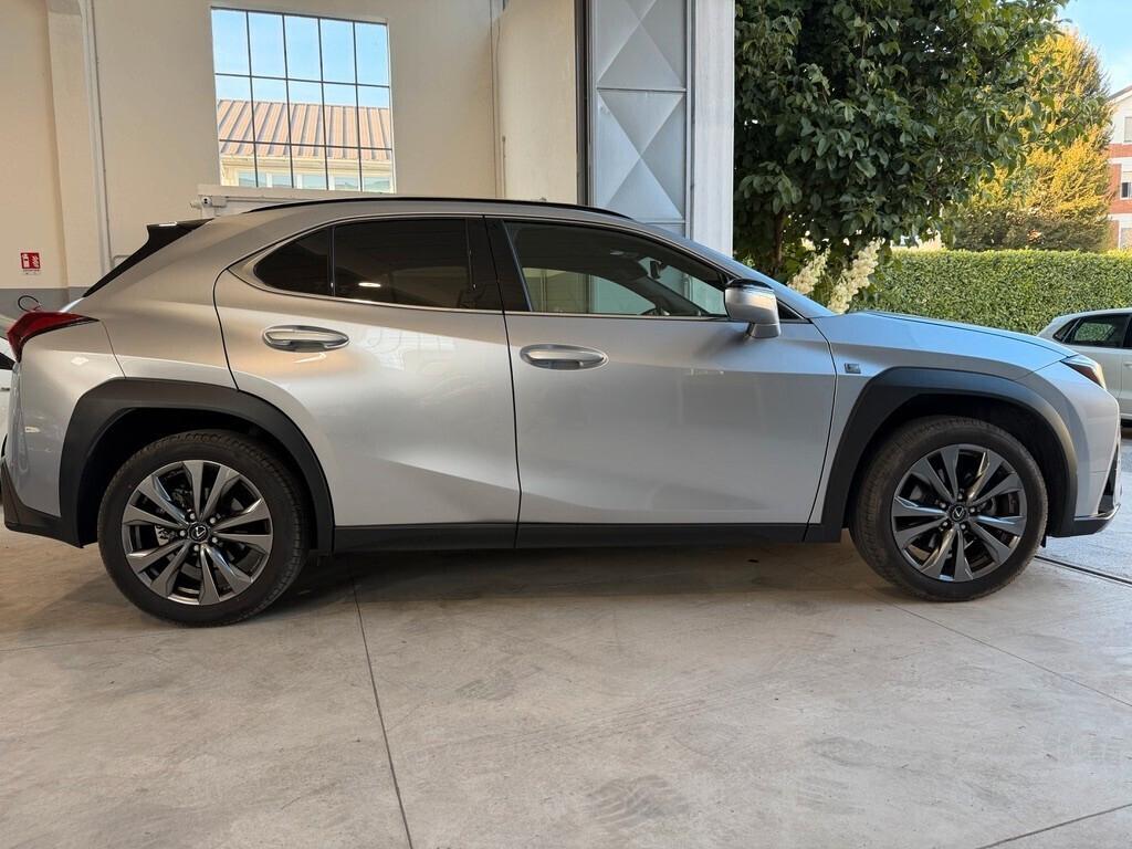 Lexus UX Hybrid 4WD Design
