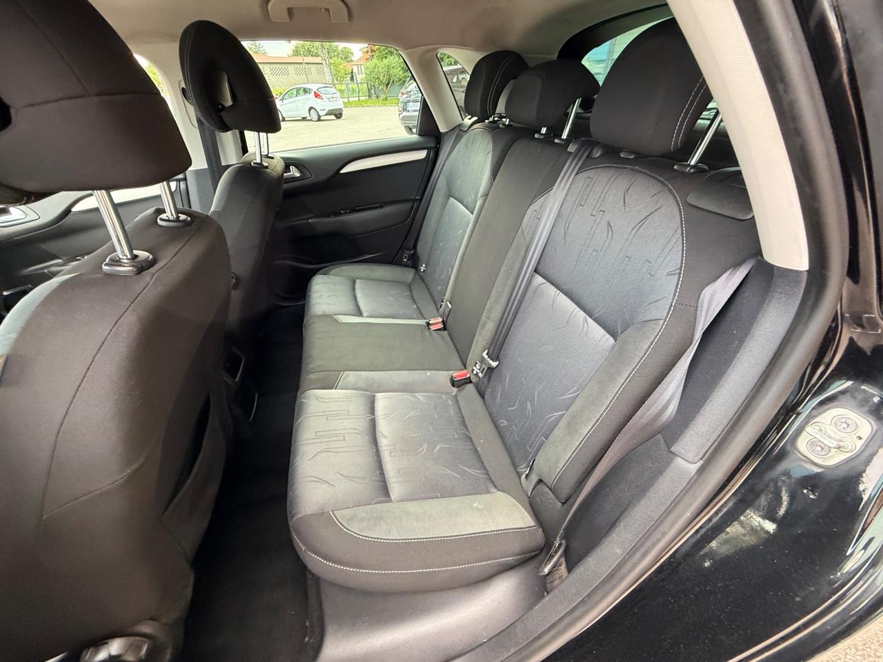Citroen C4 1.6 HDi 110cv - Neopatentati