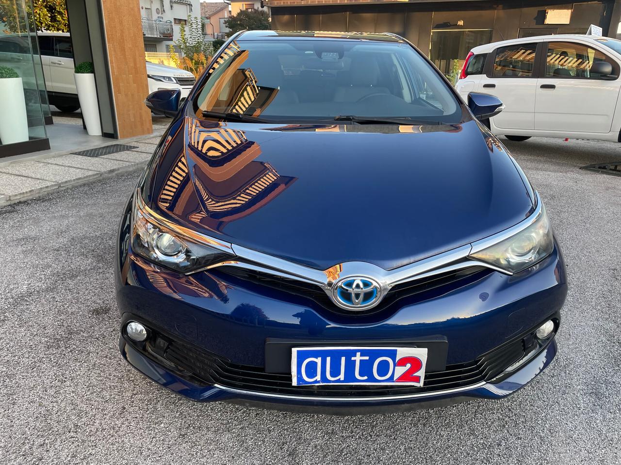 Toyota Auris 1.8 Hybrid Lounge